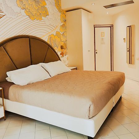 Hotel President - Vintage Hotel In Centro Riccione Exteriér fotografie