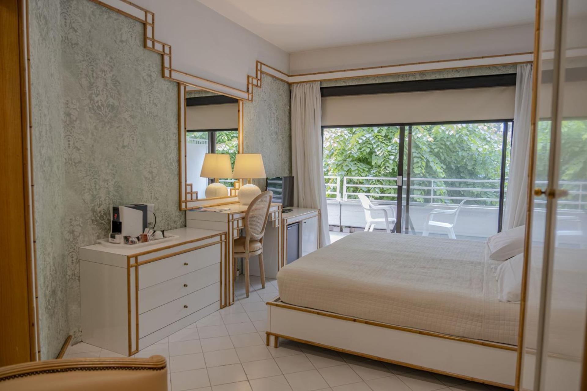 Hotel President - Vintage Hotel In Centro Riccione Exteriér fotografie