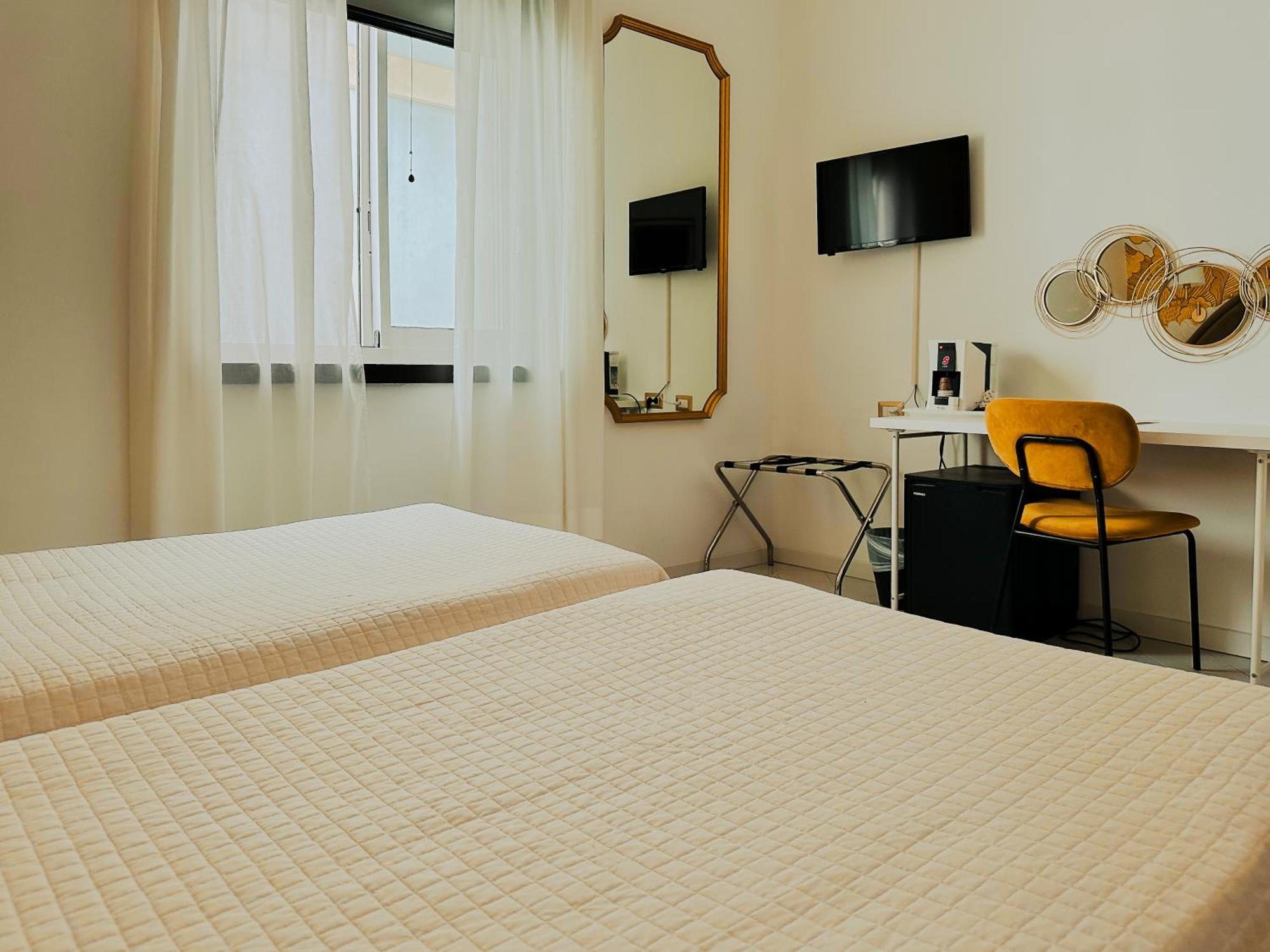 Hotel President - Vintage Hotel In Centro Riccione Pokoj fotografie